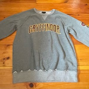 Griffindor sweatshirt from the London world of wizards